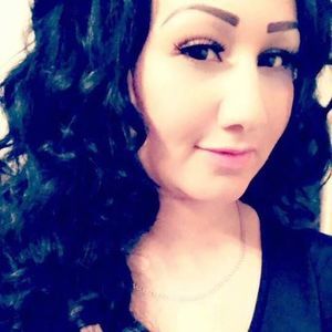 Meet your Posher, Mirna