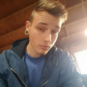 Meet your Posher, Josh