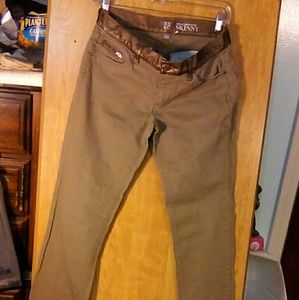 NY&C SITS AT LOWER WAIST SKINNY PANTS