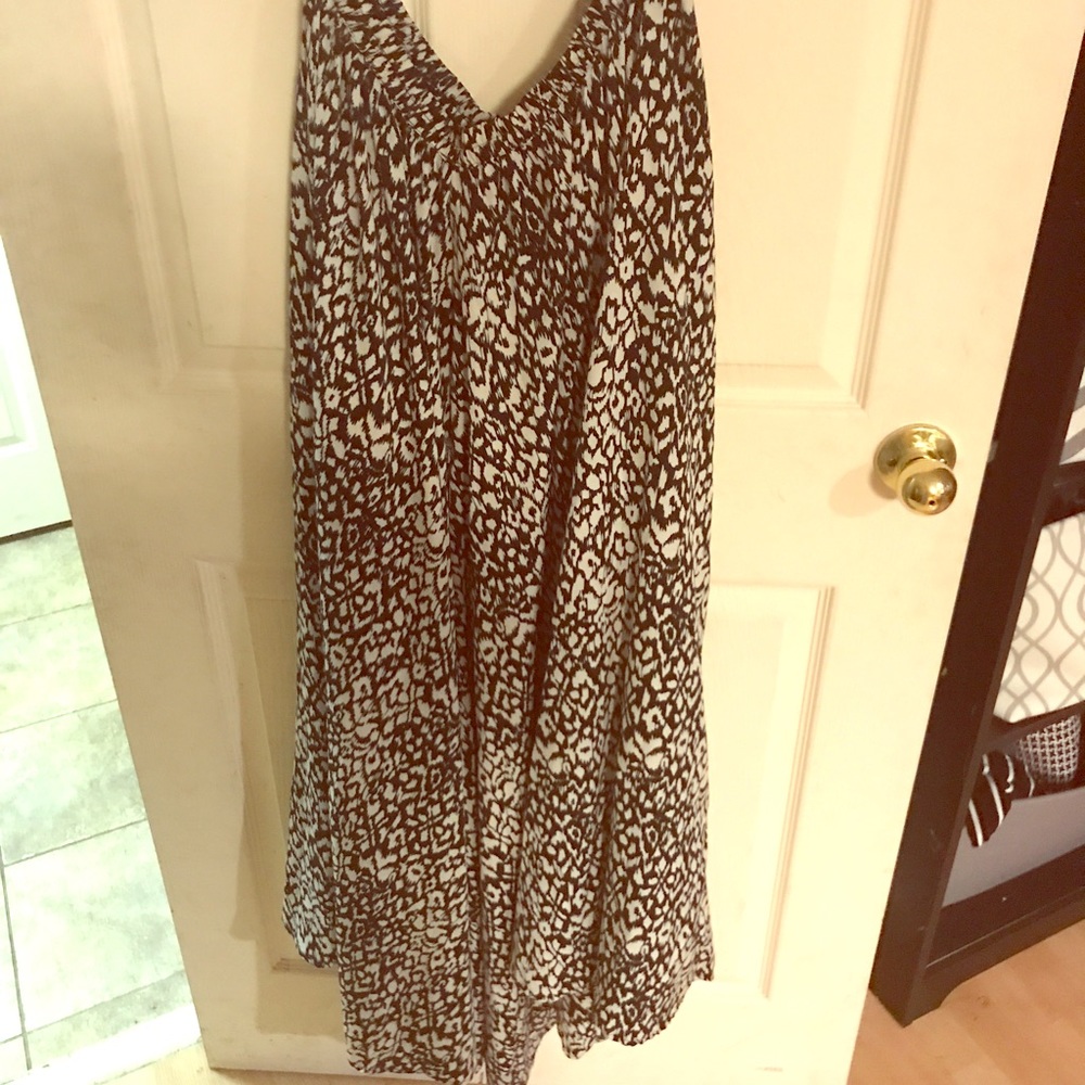 Black and white floorlength skirt