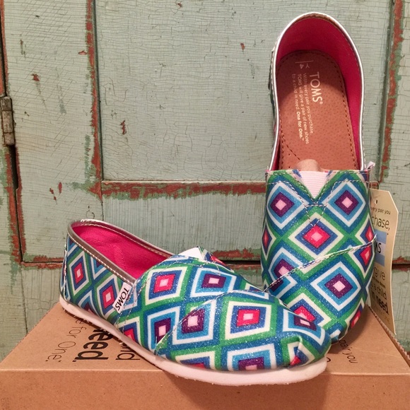 TOMS Green Tribal Glitter Youth Classics - Picture 1 of 5