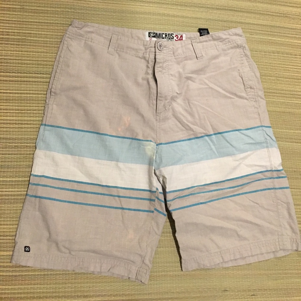 Khaki casual shorts