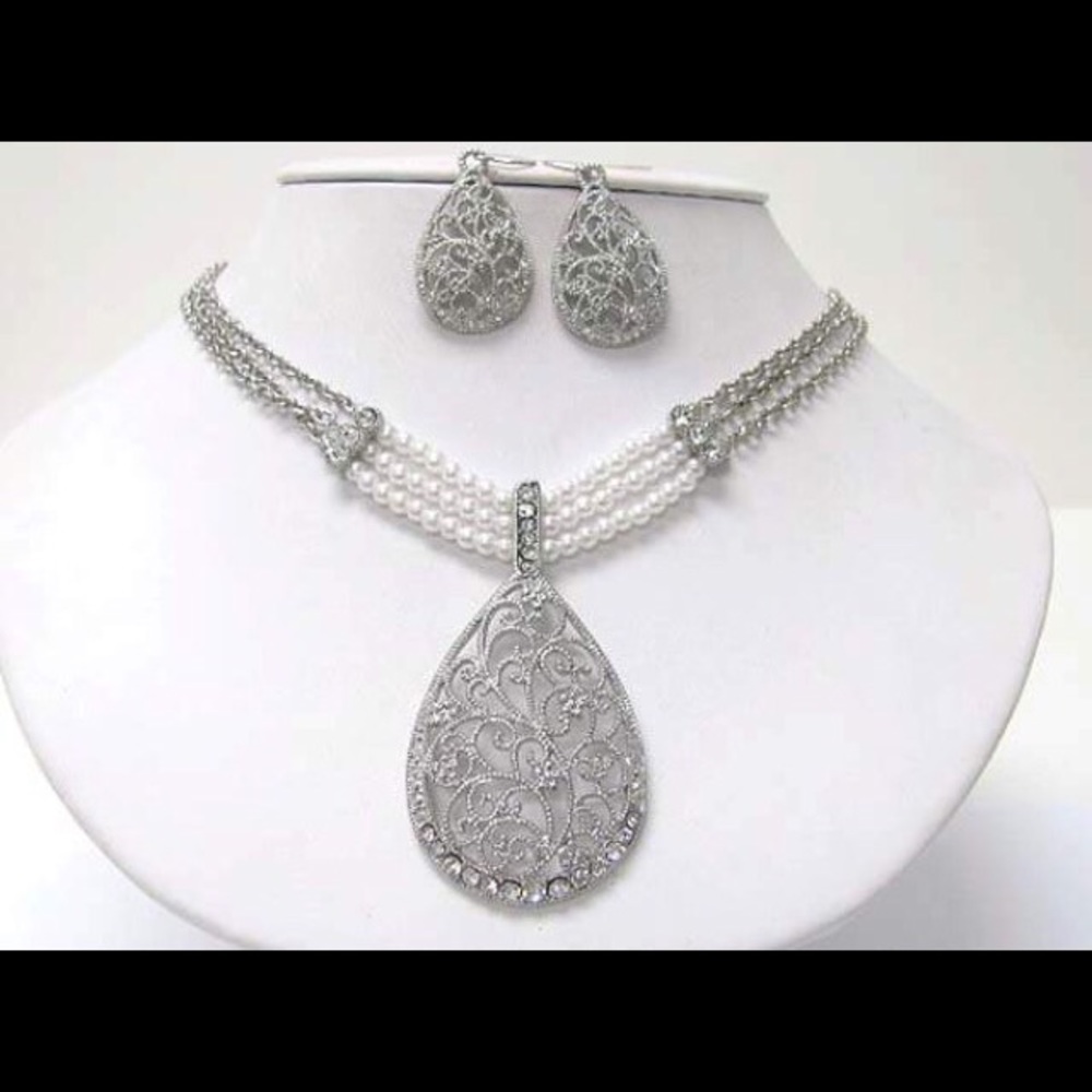 CHIC PEARL RHINESTONE SILVER FILIGREE NECKLACE SET