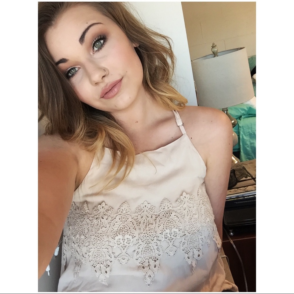 Meet your Posher, Michaela