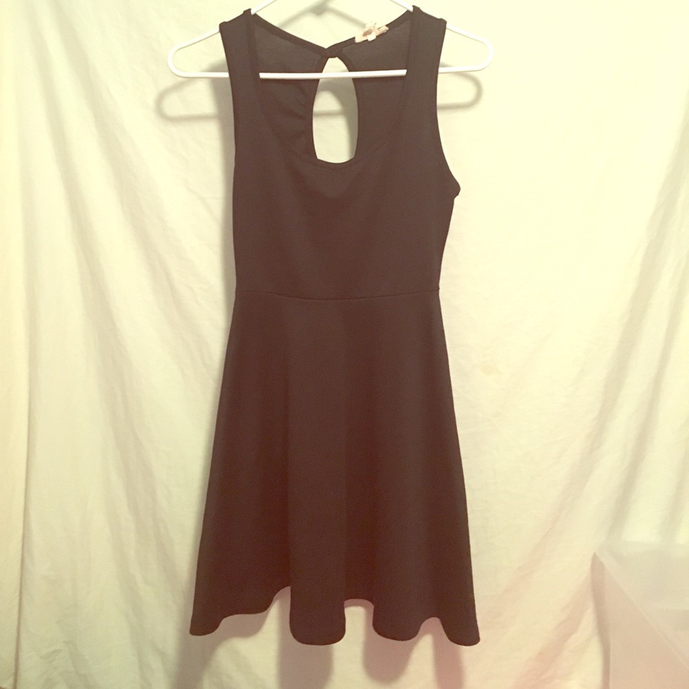 Kirra Black dress back cutout