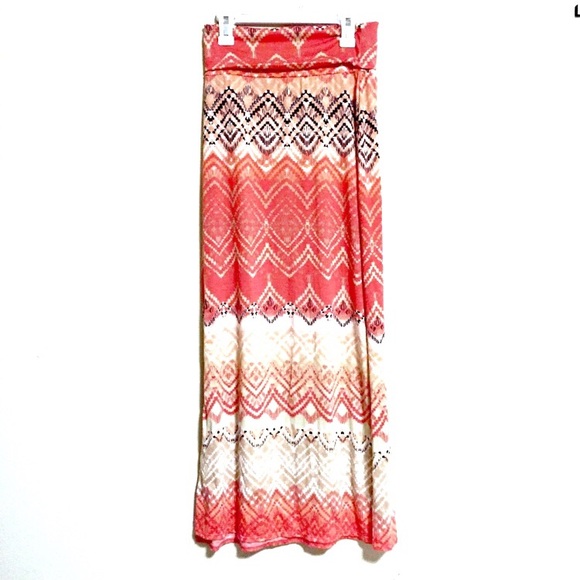 NEW. Summer Skirt - Picture 1 of 3
