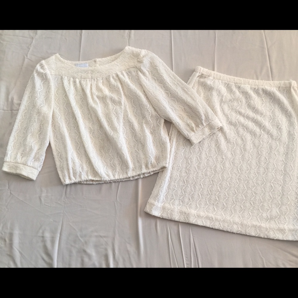 Vintage IvoryLace blouse and skirt