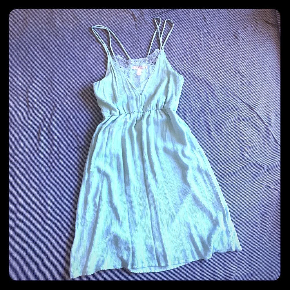 Contemporary Summer Dress, with lace accents👗