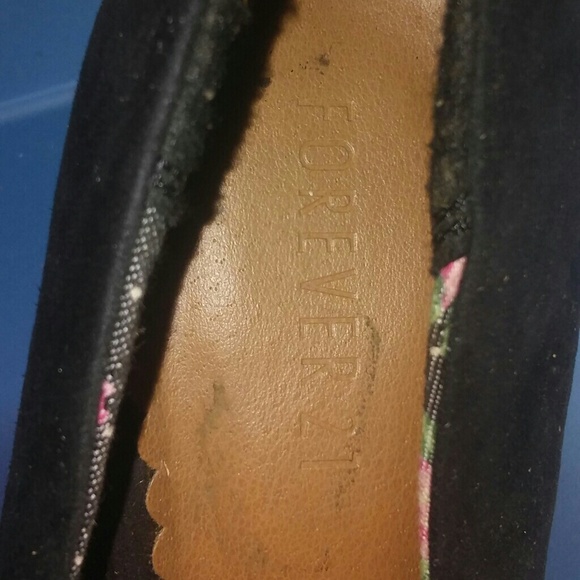 High heals - Picture 2 of 2