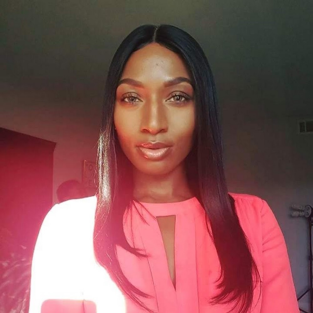 Meet your Posher, Iamcrystal