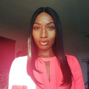 Meet your Posher, Iamcrystal