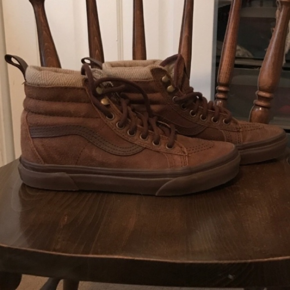 Woman's hightop VANS