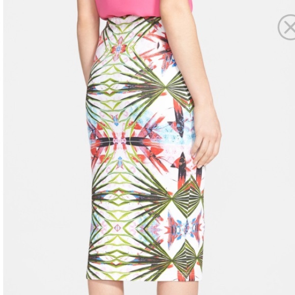 Floral and leaf Glamorous scuba midi pencil skirt - Picture 2 of 5