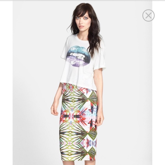 Floral and leaf Glamorous scuba midi pencil skirt - Picture 3 of 5