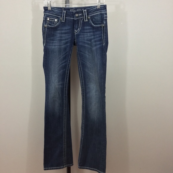 🌺Distressed & Embellished Miss Me Jeans🌺 - Picture 6 of 7