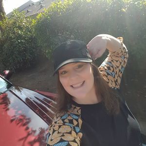 Meet your Posher, Danielle