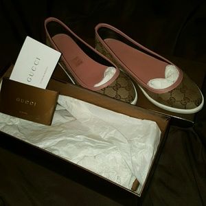 Authentic- Gucci flats 💓 woman's size 6