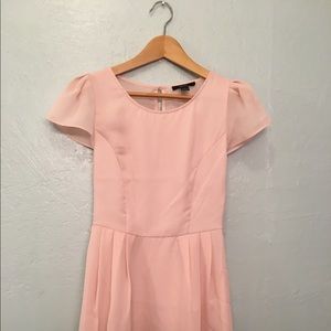 LIGHT PINK VINTAGE DRESS 🚨 ONE DAY SALE