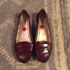 Bcbg generation burgundy patent loafers