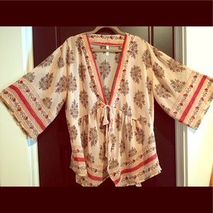 Pink kimono with floral print