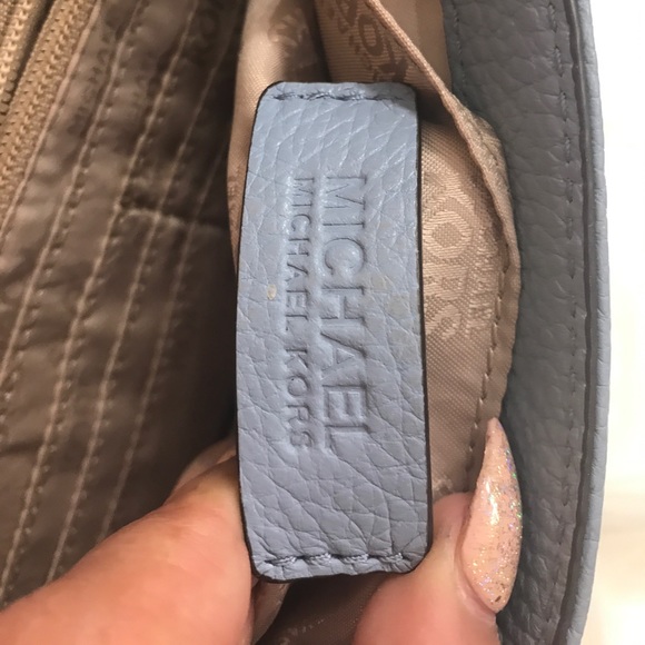 Michael Kors handbag with two way strap - Picture 7 of 8