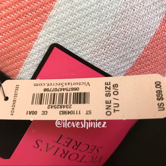 •Victoria's Secret• Beach Blanket - Picture 4 of 4