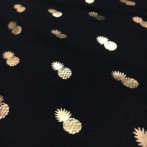 Pineapple Tee 🍍 with gold foil
