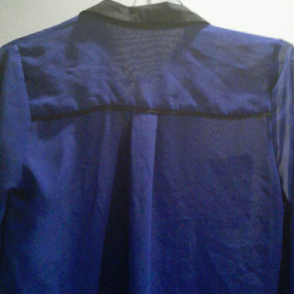 Blouse - Picture 3 of 3