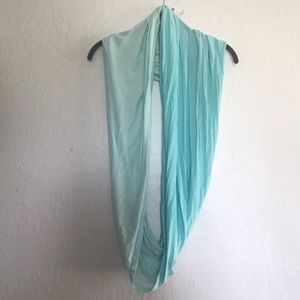 Lululemon infinity scarf