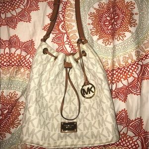 Michael kors purse