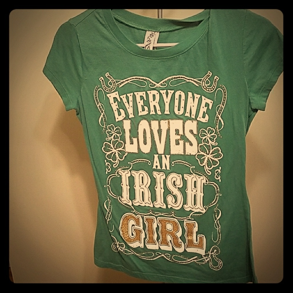 Vintage style statement top