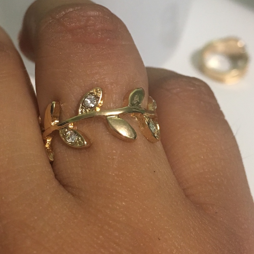 Forever21 Gold Accessory Ring - Picture 6 of 7