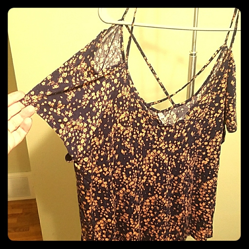 Cold should top with fun criss cross straps