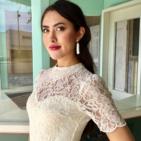 Lace Creme Dress-LAST ONE - Picture 5 of 7