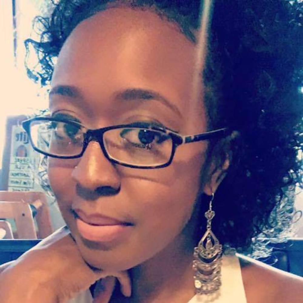 Meet your Posher, Samone