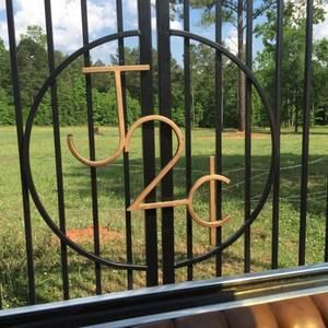 Meet your Posher, Tory