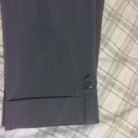 Capri Pants - Picture 3 of 3