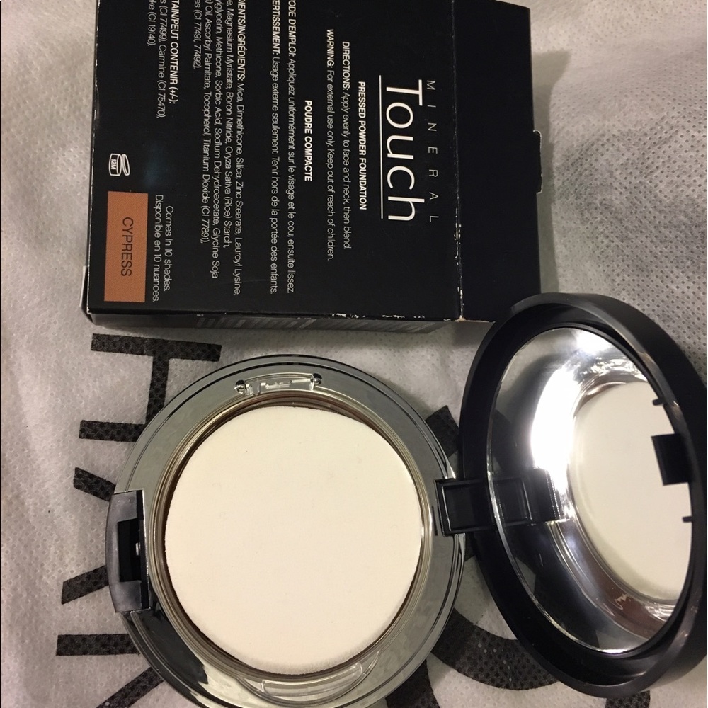 Younique Powder in Cypress