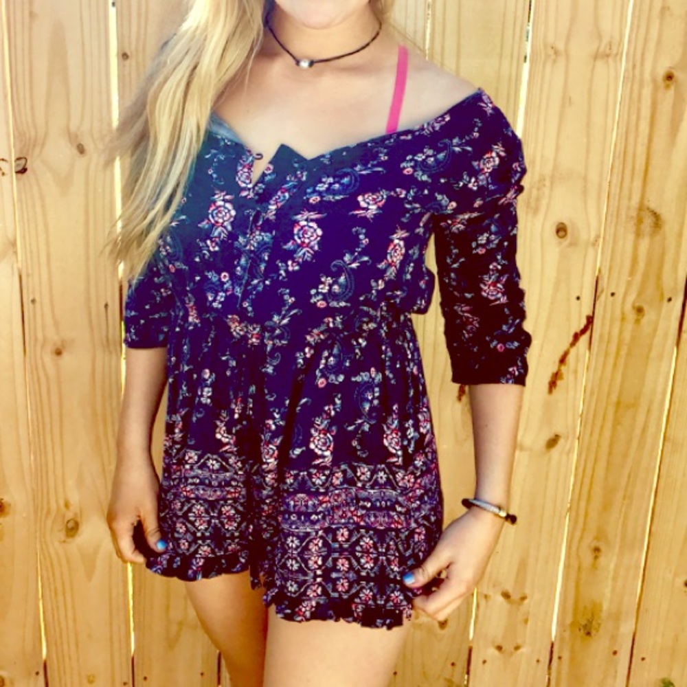 Flowered 3/4-Sleeve Off-the Shoulder Romper Size S