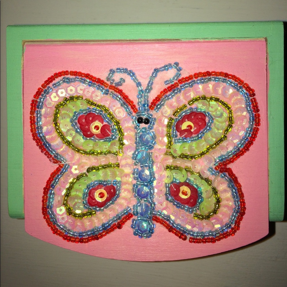 Cute butterfly jewelry case