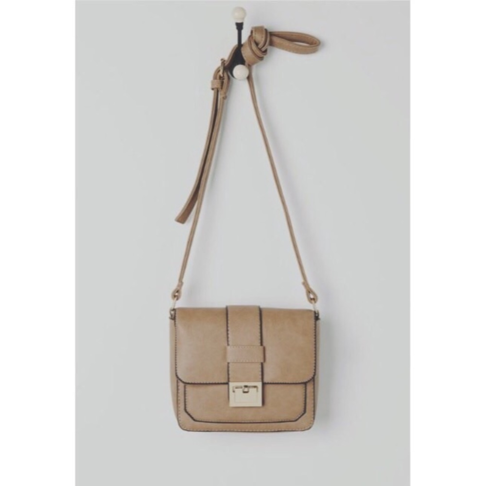 ✨ New Faux Leather Crossbody Bag ✨👜