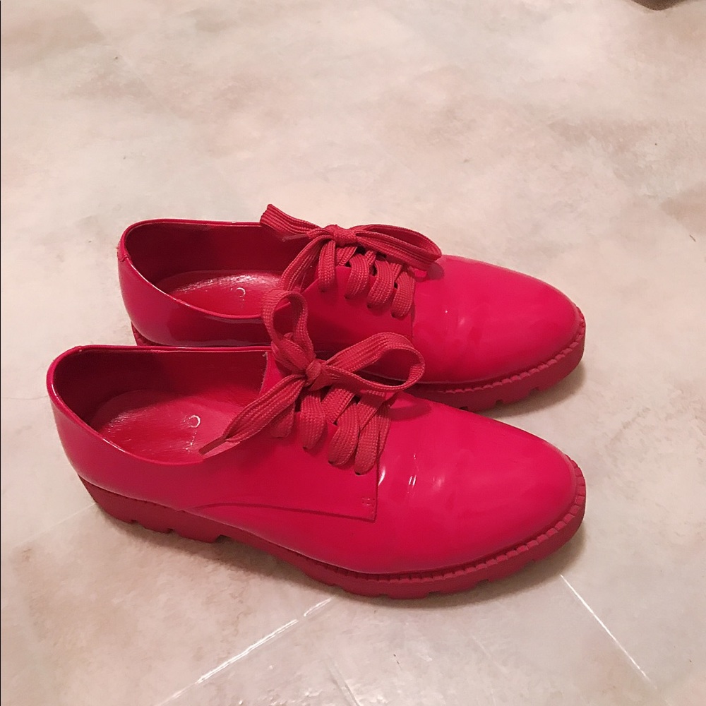 Stylish red shoes