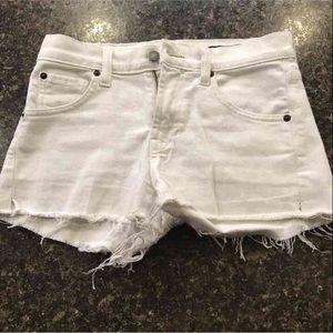 Textile Elizabeth and James white cut offs