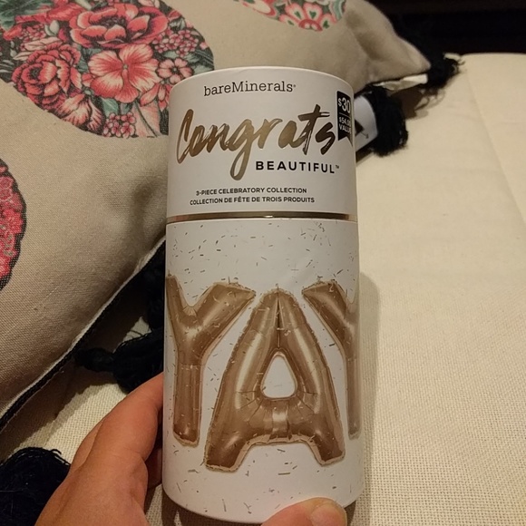 bareMinerals Other - bareMinerals beauty set