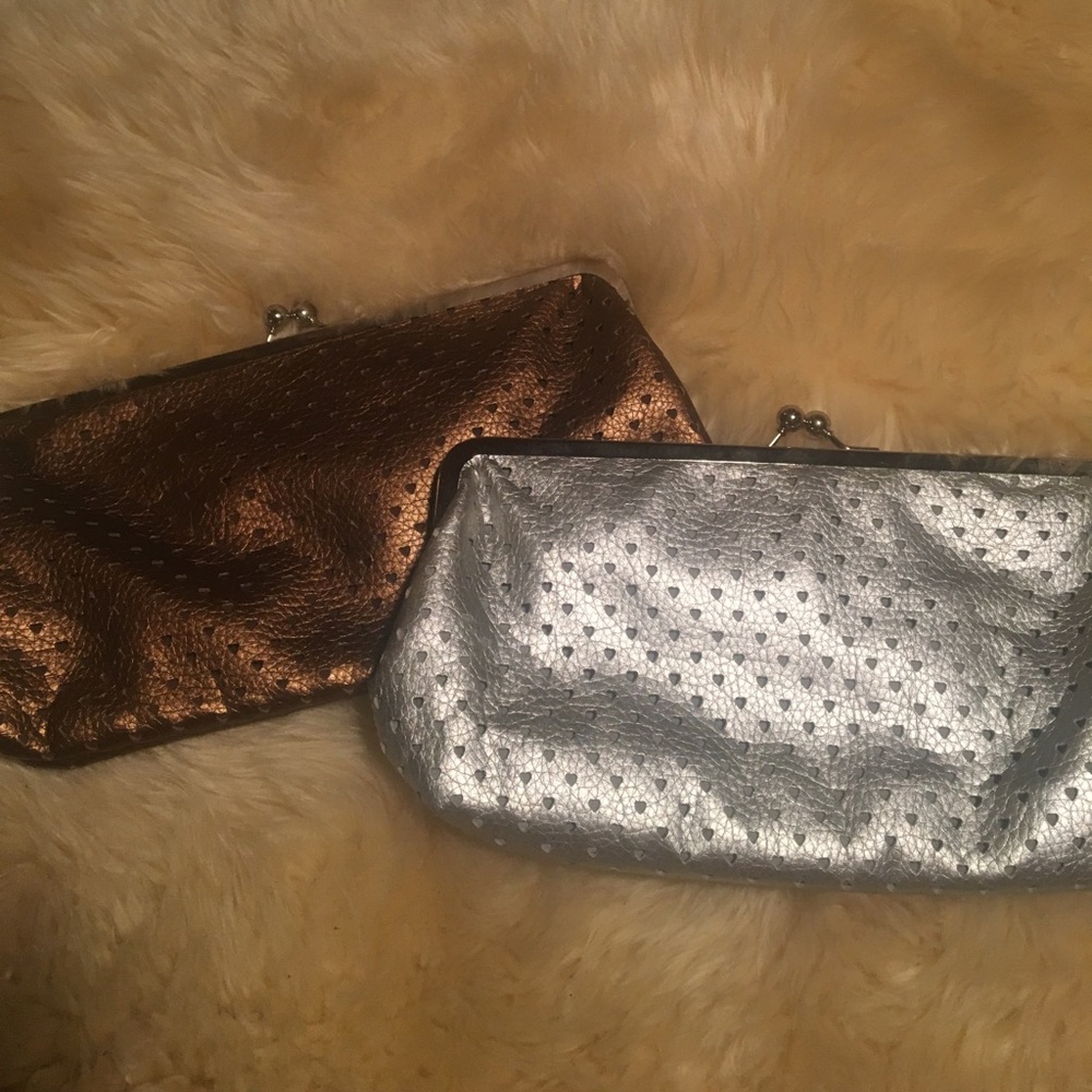Heart patterned clutch