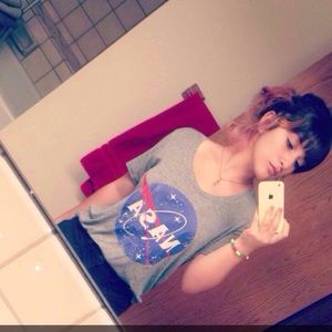 Meet your Posher, Alexandra