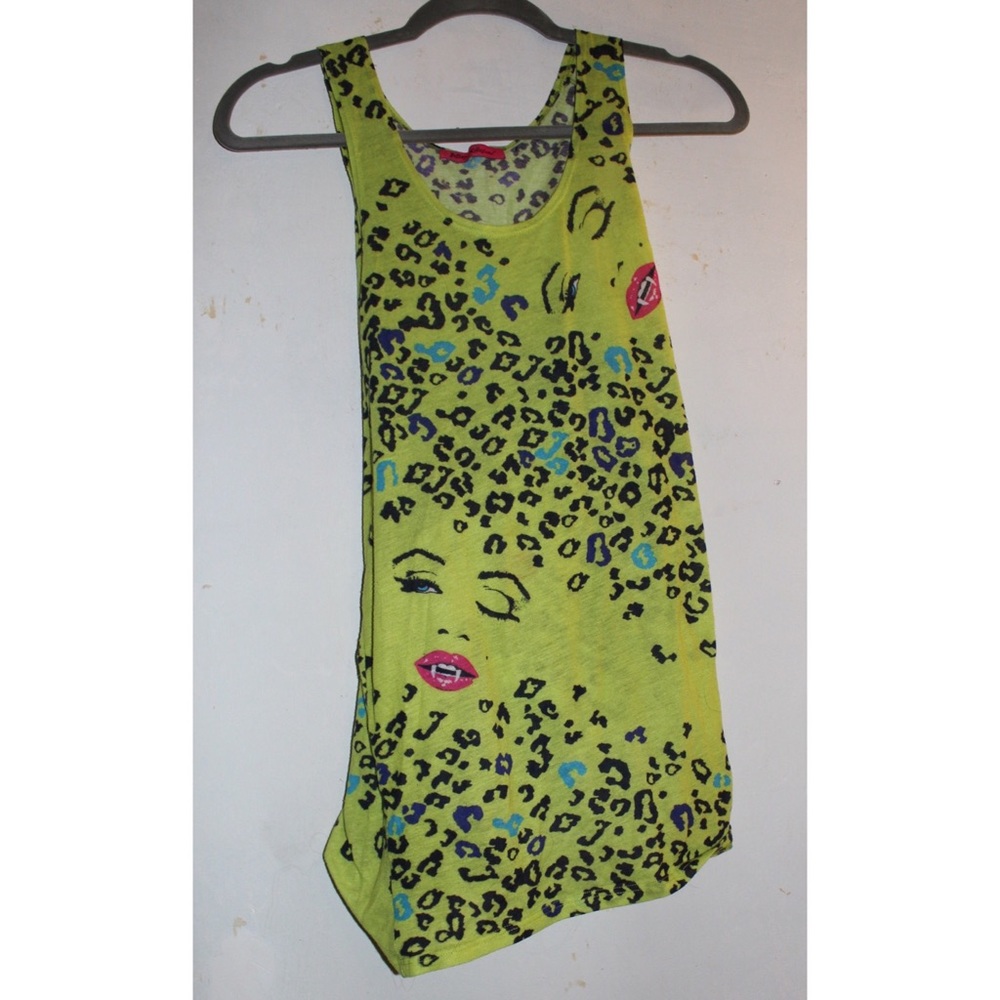 Betsy Johnson graphic top