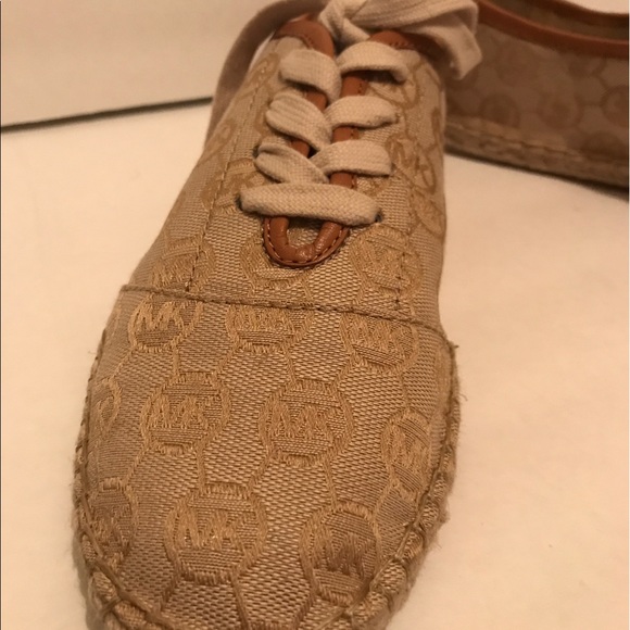 Michael Kors Natural Color Sneakers Sz 8 - Picture 3 of 4