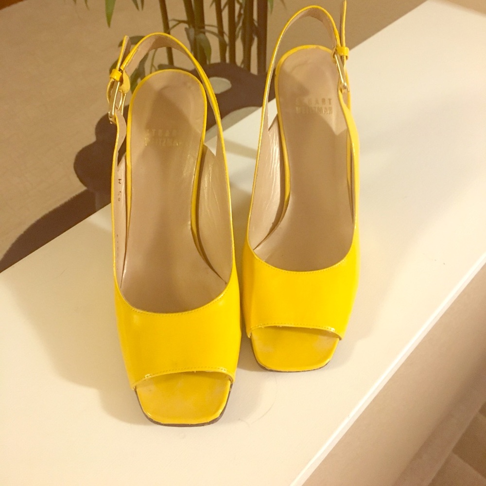 Stuart Weitzman heel, size 6.5, Gold and yellow