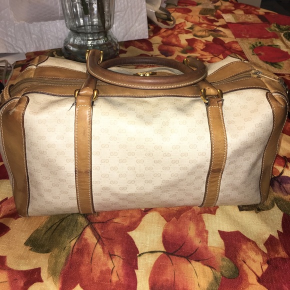 SOLD Authentic Vintage Gucci Bag - Picture 2 of 7